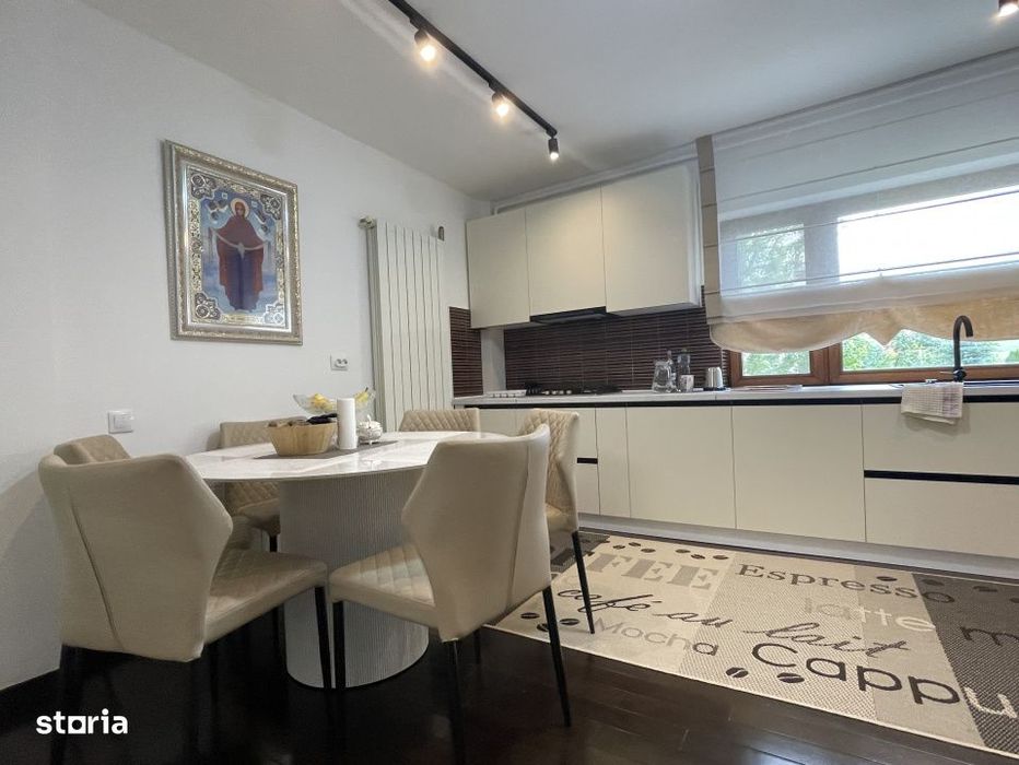 Apartament spectaculos de vanzare