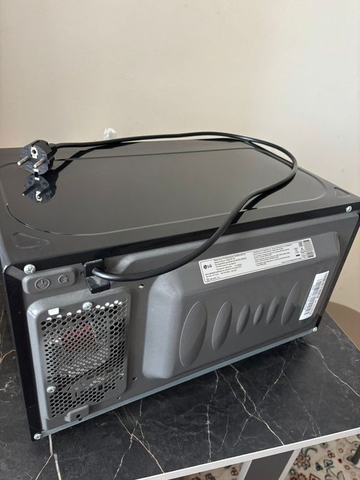 Микроволновка LG
