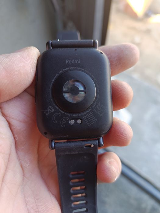 Smart watch sotiladi