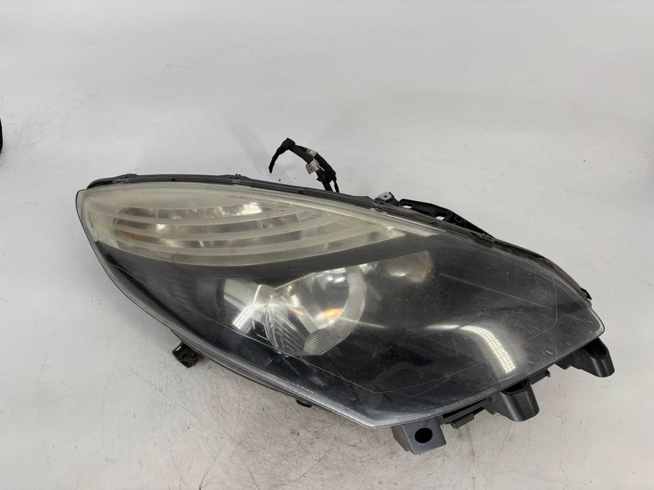 Far dreapta Renault Scenic 3 an 2010
