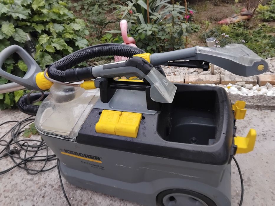 Перяща Прахосмукачка Karcher Puzzi 10/2 Profesional  Пере и Суши на място