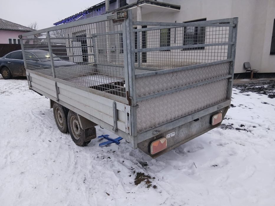 Vând remorcă  auto 2.7 t