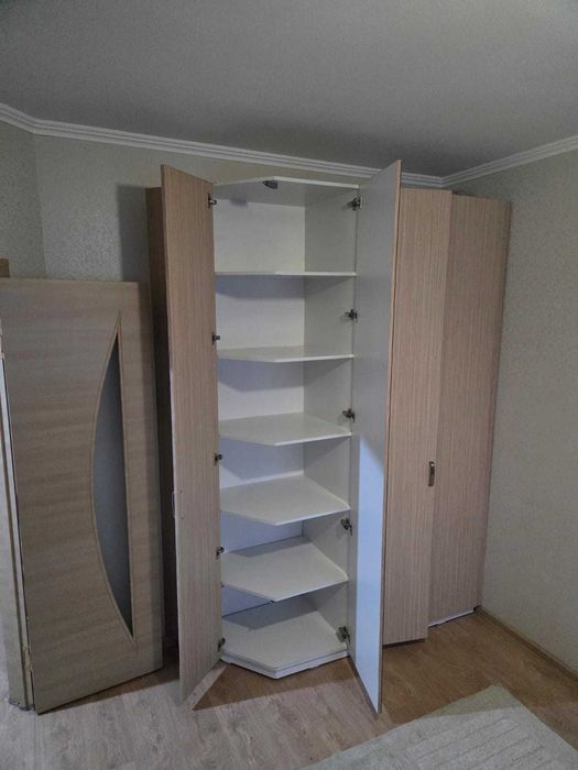 Продам шкаф вещевой