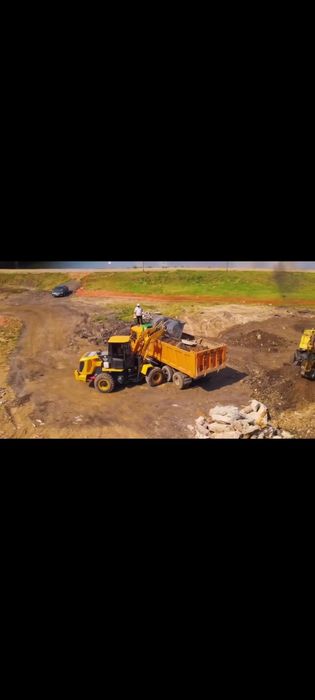 Вывоз мусора снега  и грунта