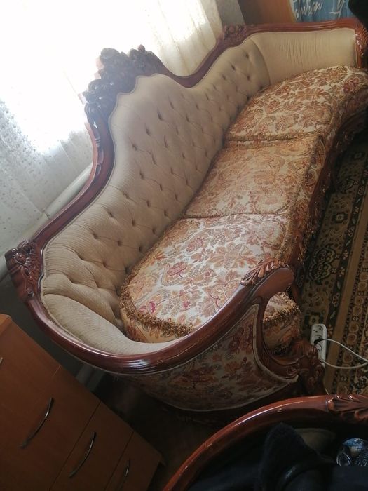 Продам римские диваны