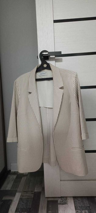 Продам женскую одежду