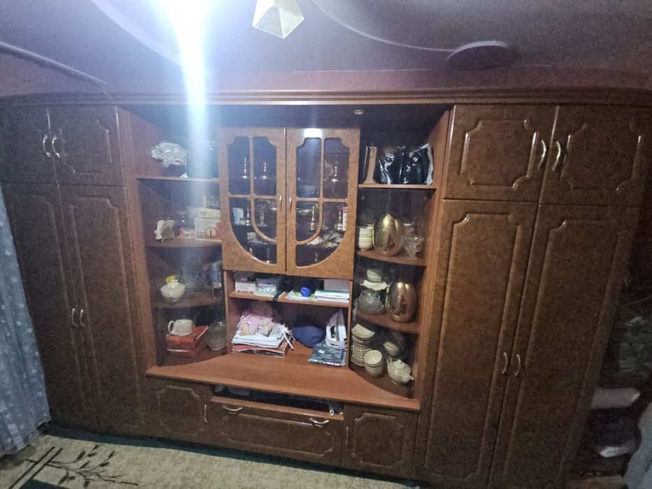 Продам стенку 5 м