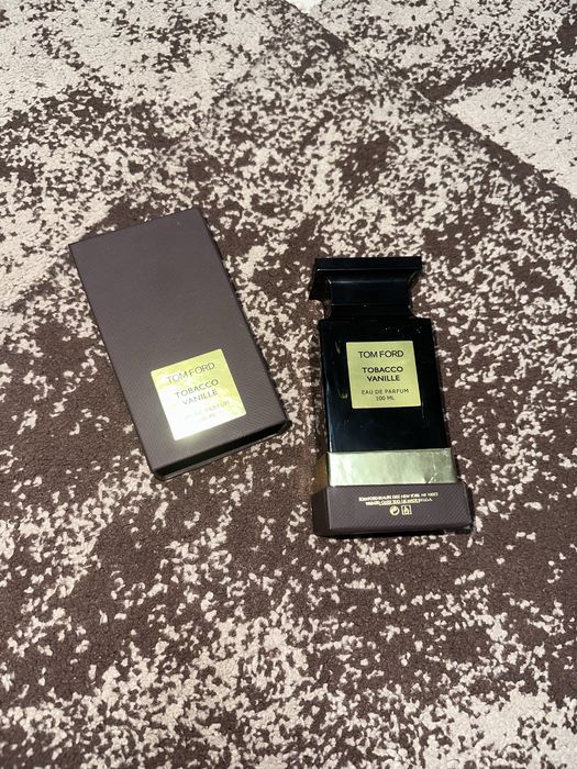 Vând Tom Ford Tobacco Vanille – Eau de Parfum, 100 ml. Parfum elegant