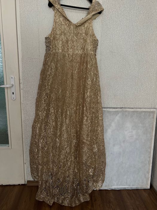 Златиста официална рокля XXXL 50 дълга елегантна