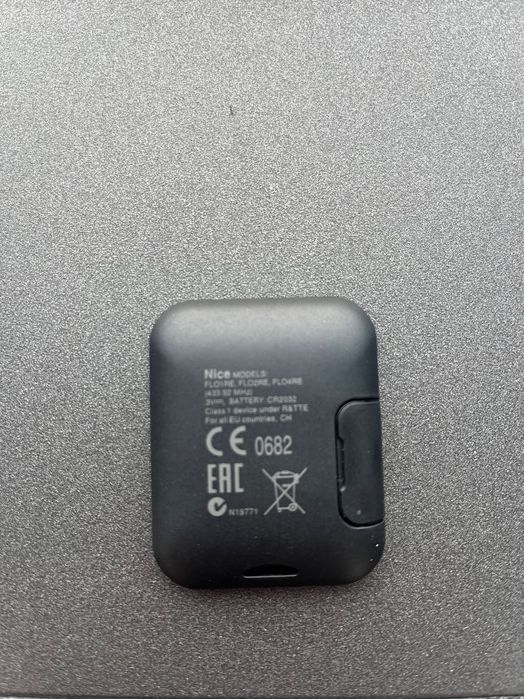 Telecomanda automatizare poarta si usa de garaj Nice FLO2RE