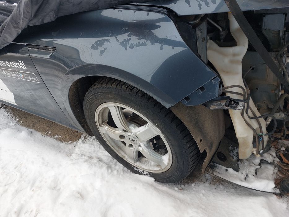 Vând/Schimb megan 4 avariat