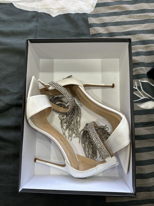 Бели сандали ShoAquarium