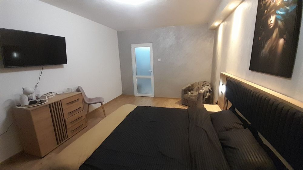 Închiriez garsoniera în țiglina 1