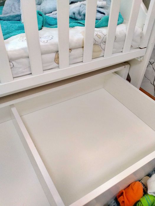 Продам детскую кроватку