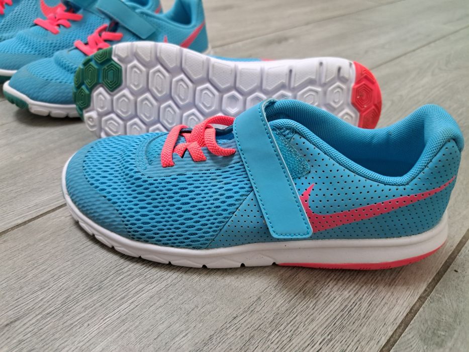 Vand adisas Nike marimea 36