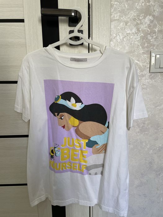 Футболка от бренда Selfie