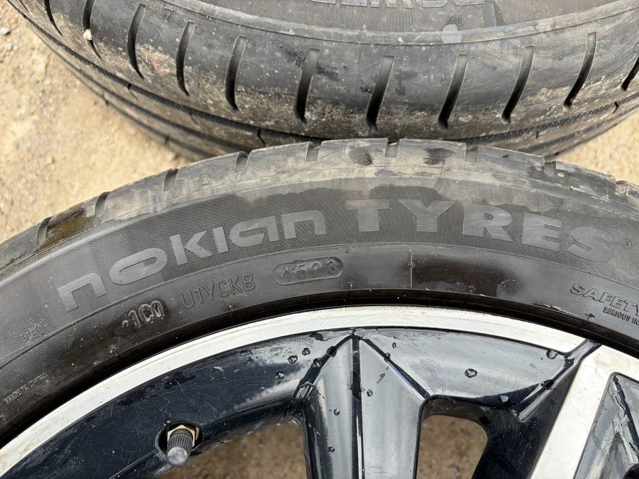 гуми Nokian DOT 4523 с джанти за Тойота 225/45/R17 17x7J ET50