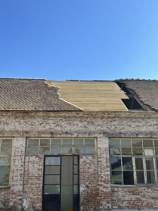 Casa mare 600 mp utili pe teren de 1800 mp