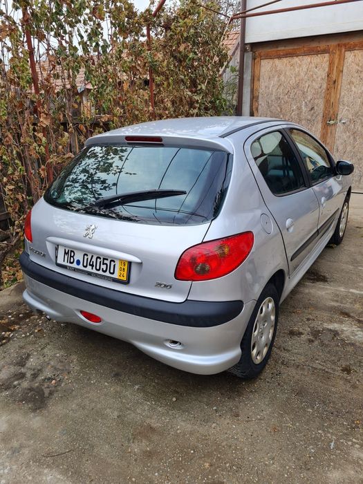 Peugeot 206 1.4 benzină