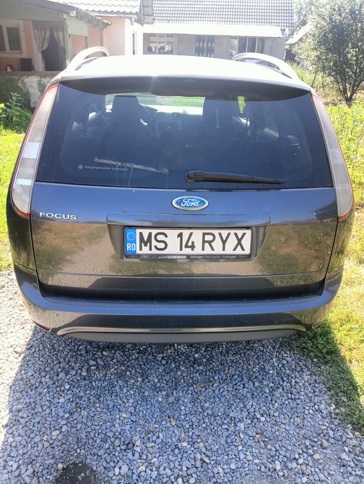 Vând Ford focus mk2 1.8 benzina pentru dezmembrat
