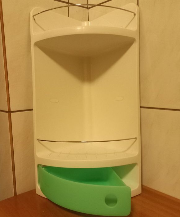 Etajera de colț pt baie