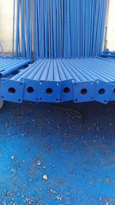 Телескопическая стойка 
от 2,25м до 4м

• Изготовлены из к