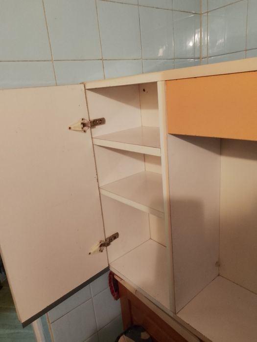 Кухненски  шкаф шир. 1м /30 см/вис.60 см