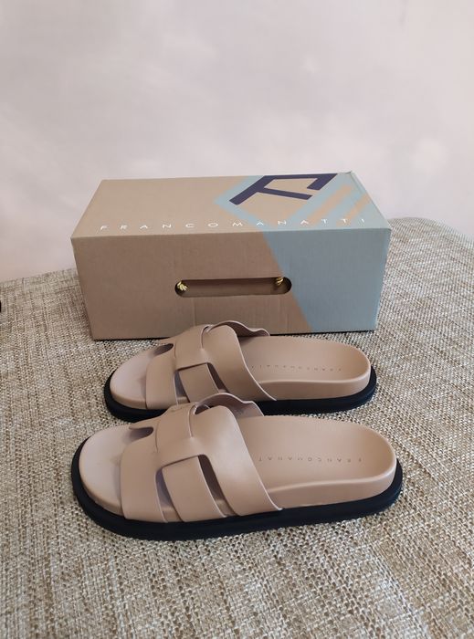 Кроссовки и шипры новые