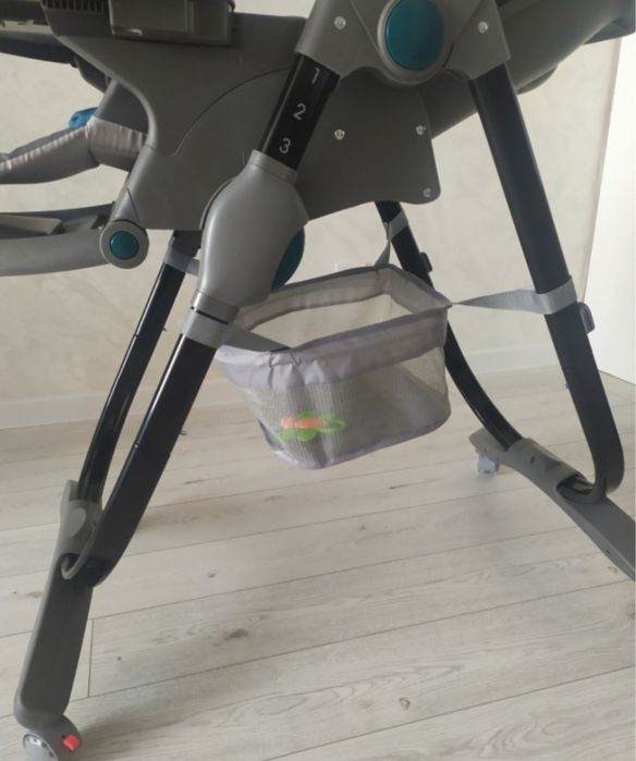 Продам стульчик для кормления