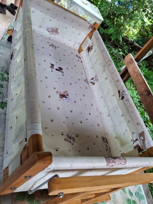 Продам детскую кроватку качалку