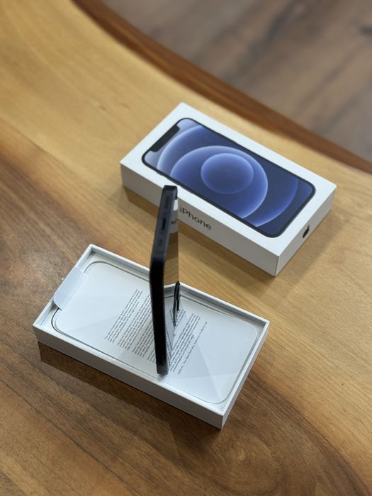 Iphone 12 mini Отличен ! Като Нов !