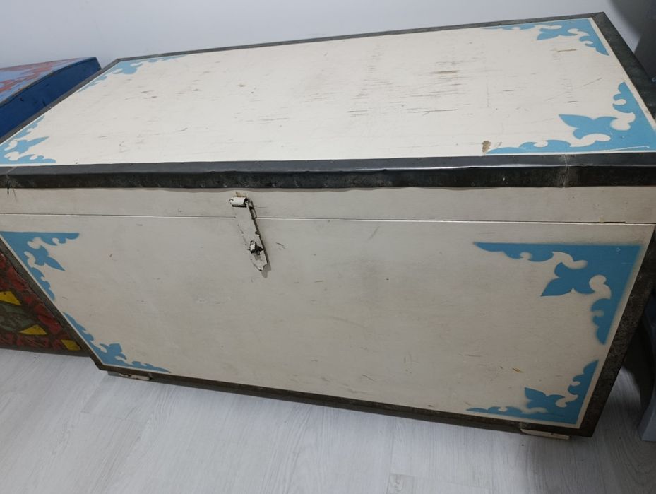 Сундуки старинные