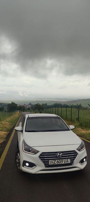 Hyundai accent xolati ideal