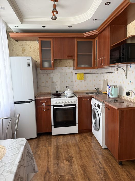 Посуточно 1,5 на Крылова