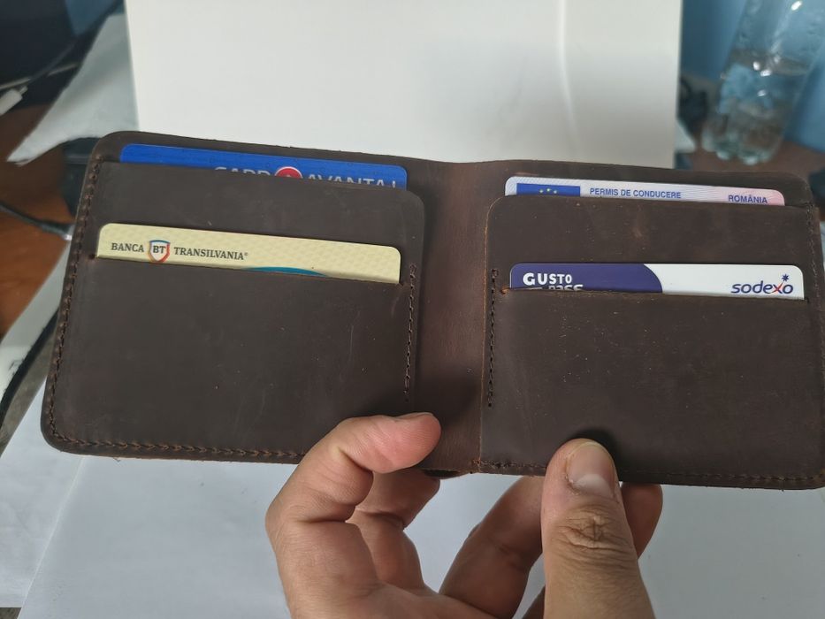 Portofel handmade din piele naturala de bovina maro închis