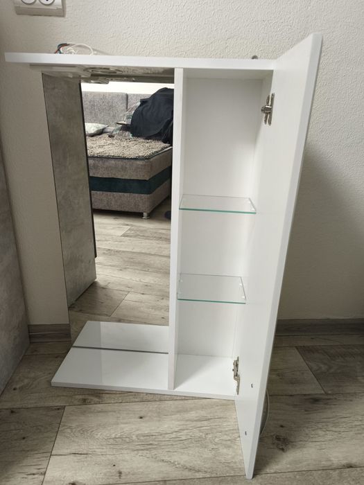 Шкафчик для ванной