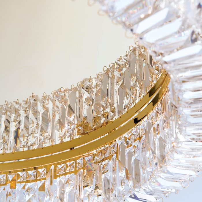 Plafoniera moderna, alama aurita cu cristale