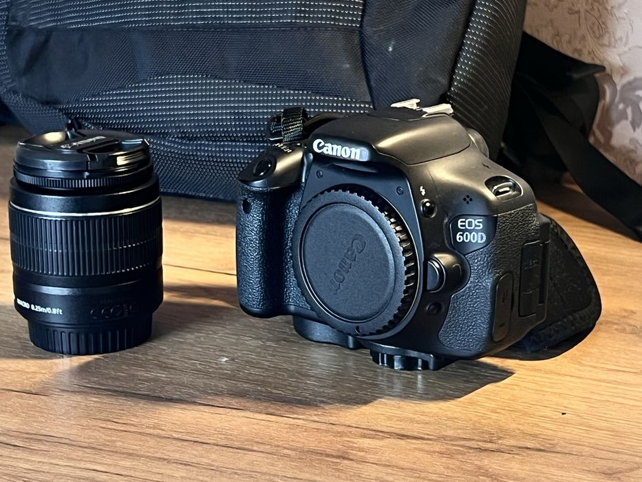 Продам Canon EOS 600D в хорошем состоянии.