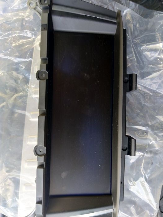 продавам монитор за навигация за БМВ