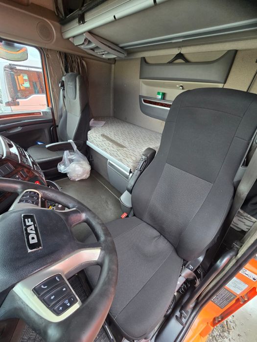 Daf xf106.460 мега тягач