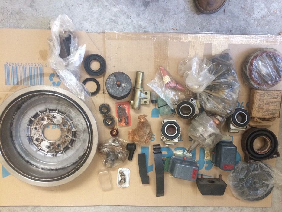 ляв фар за Пежо и авточасти за жигули и Лада