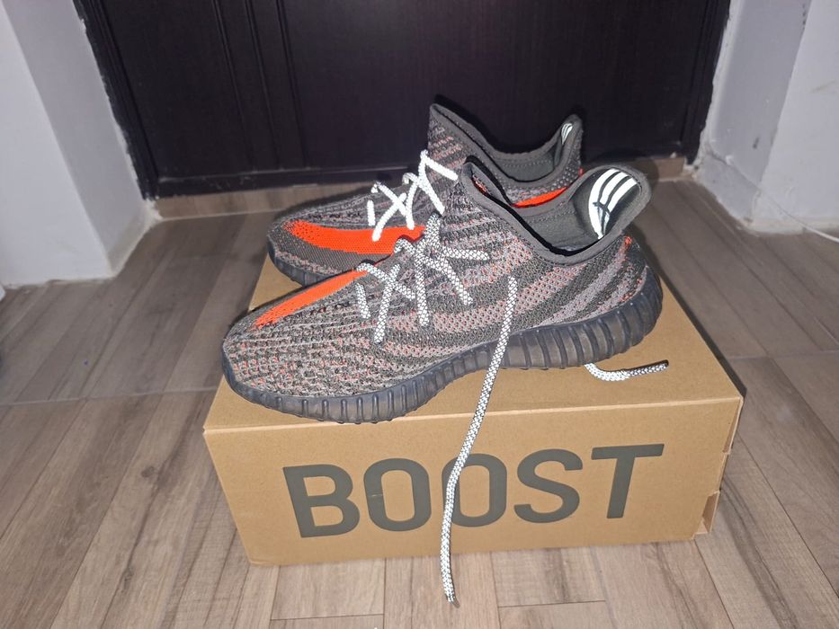 Vand Yezzy 350 carbon beluga