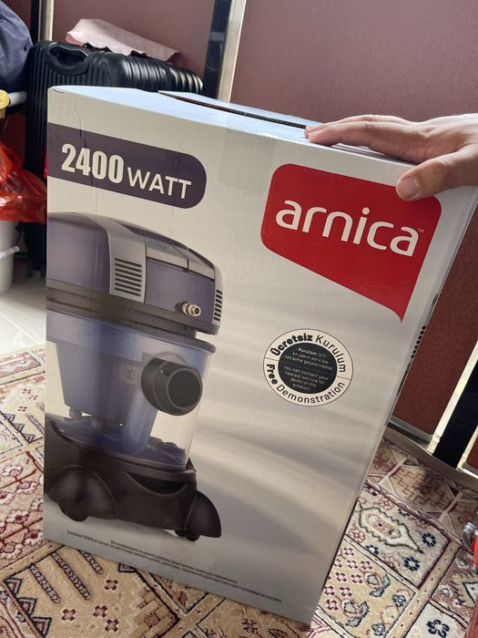Продам пылесос Arnica