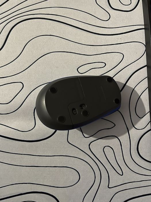 продам мышку logi