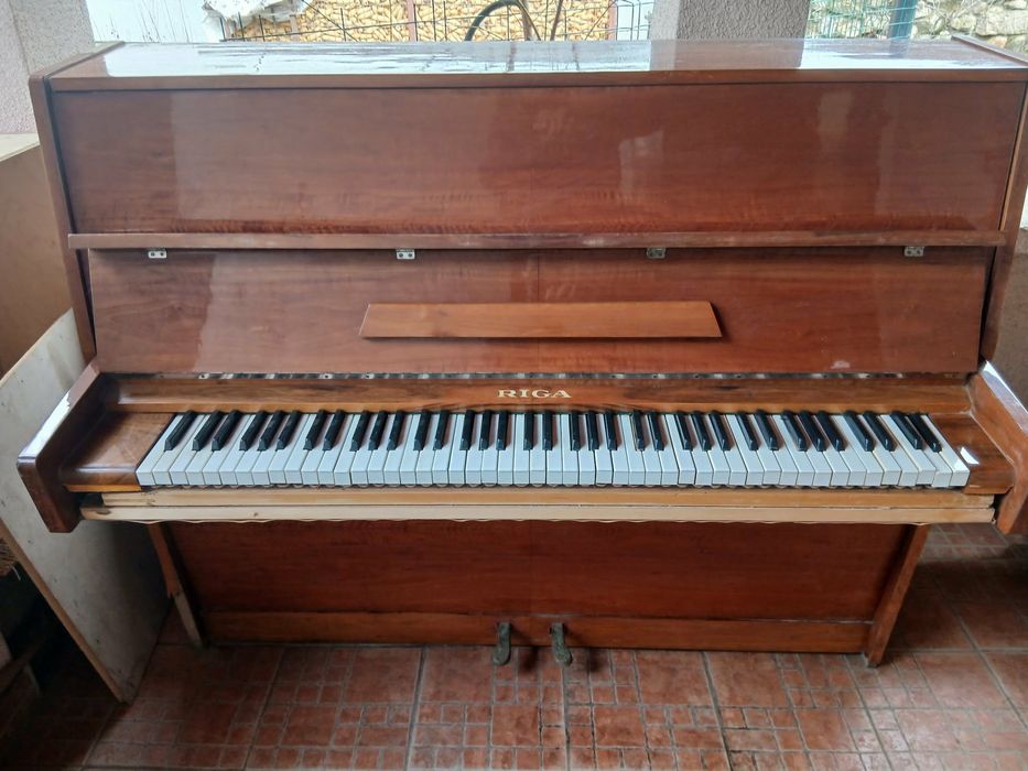 Pianina Riga  de vanzare