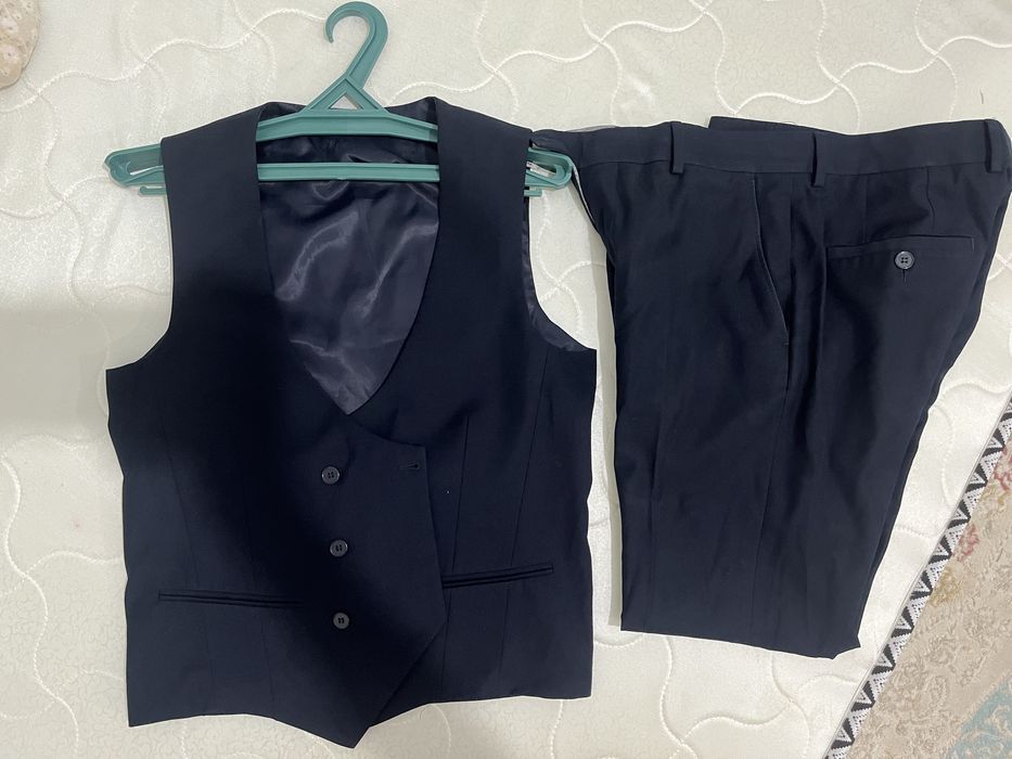 Продам мужской костюм