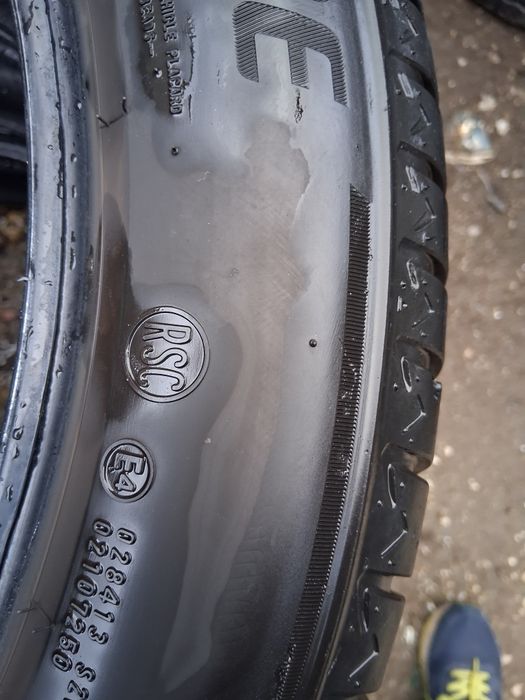 20цола спорт 305 40 и 275 45 20 BRIDGESTONE 4броя летни