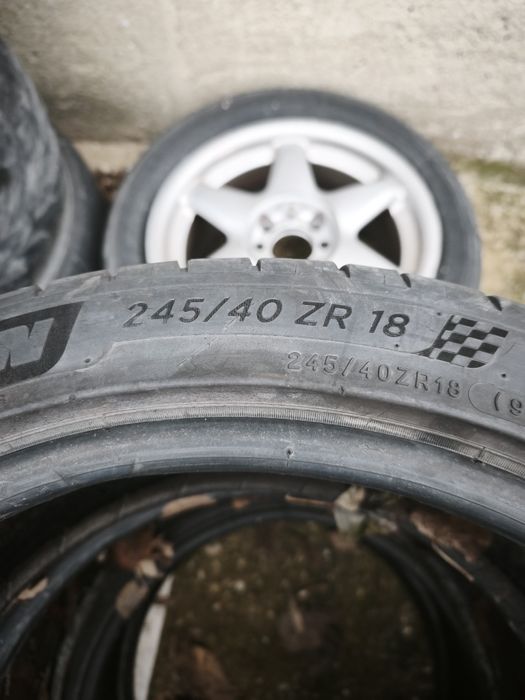 Michelin 245/40/18