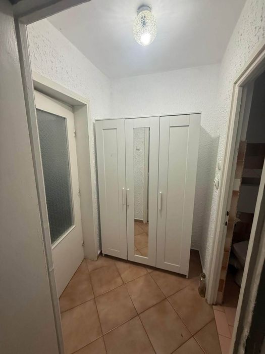 Inchiriez apartament in cugir
