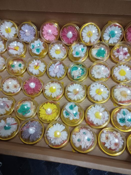 Flori din ceara naturala de soia și sapun